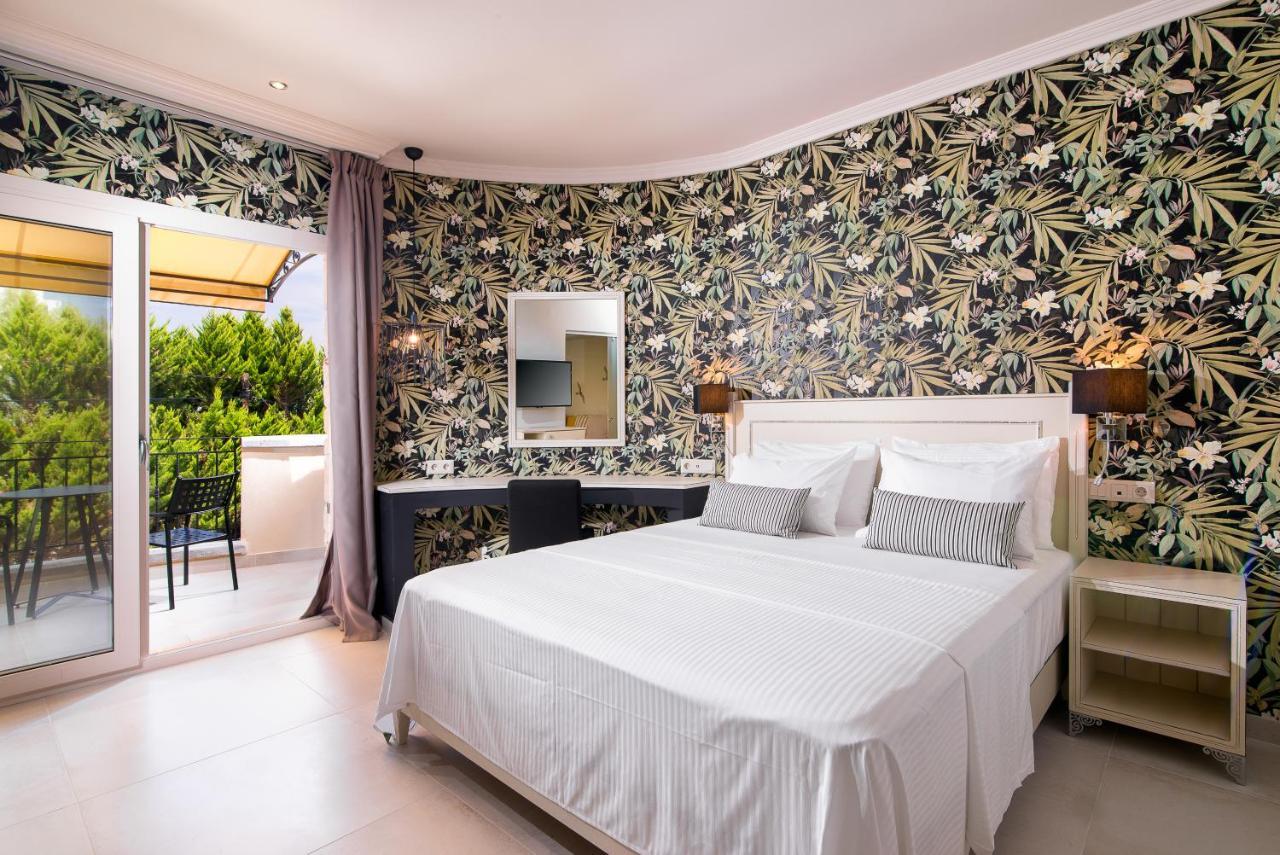 Neikos Mediterraneo Luxury Suites Hanioti Buitenkant foto
