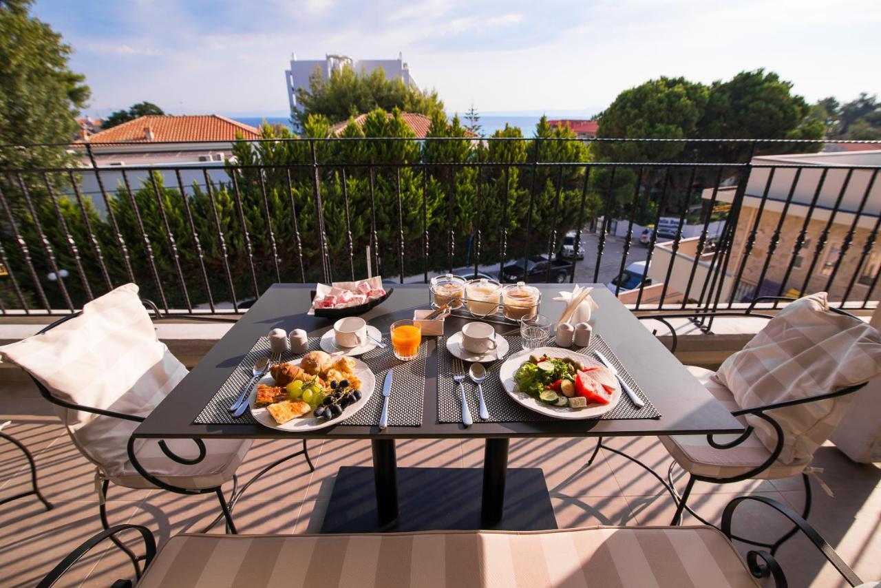 Neikos Mediterraneo Luxury Suites Hanioti Buitenkant foto