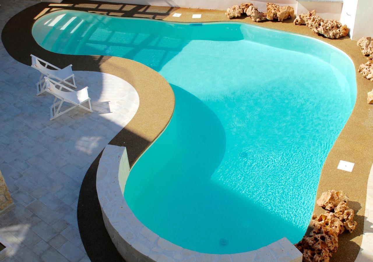 Neikos Mediterraneo Luxury Suites Hanioti Buitenkant foto